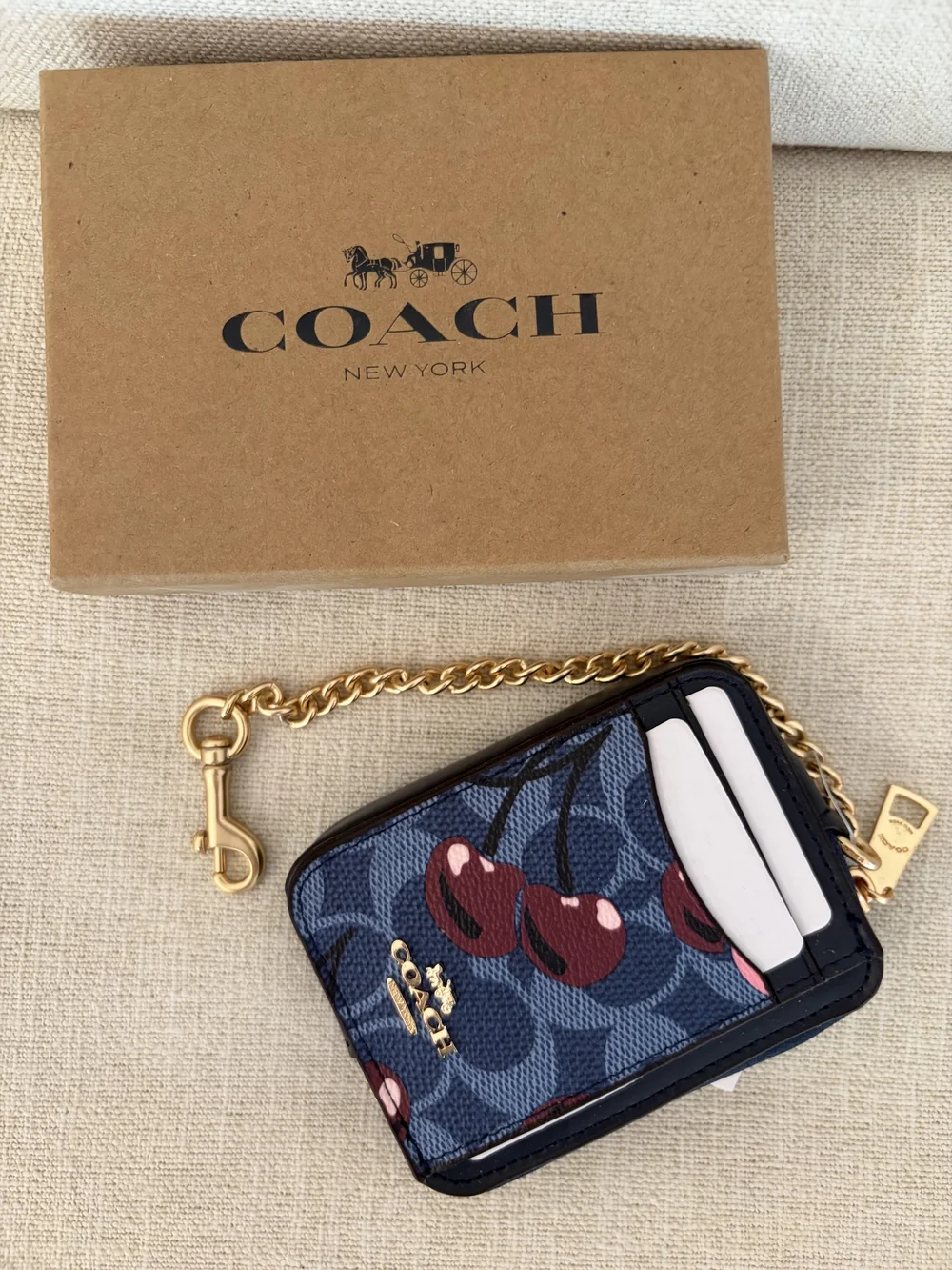 Coach Zip Card Case In Signature Canvas With Cherry Print